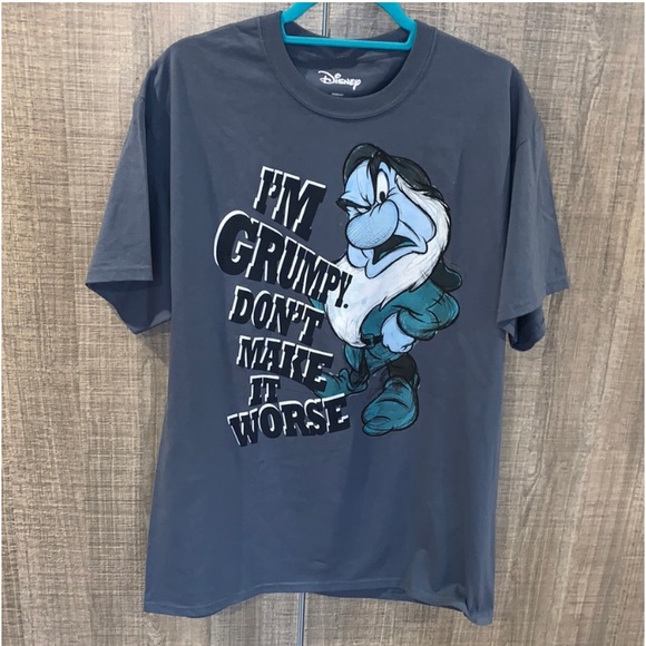 Like New DISNEY Seven Dwarves Grumpy Tee Shirt XL - Picture 3 of 7